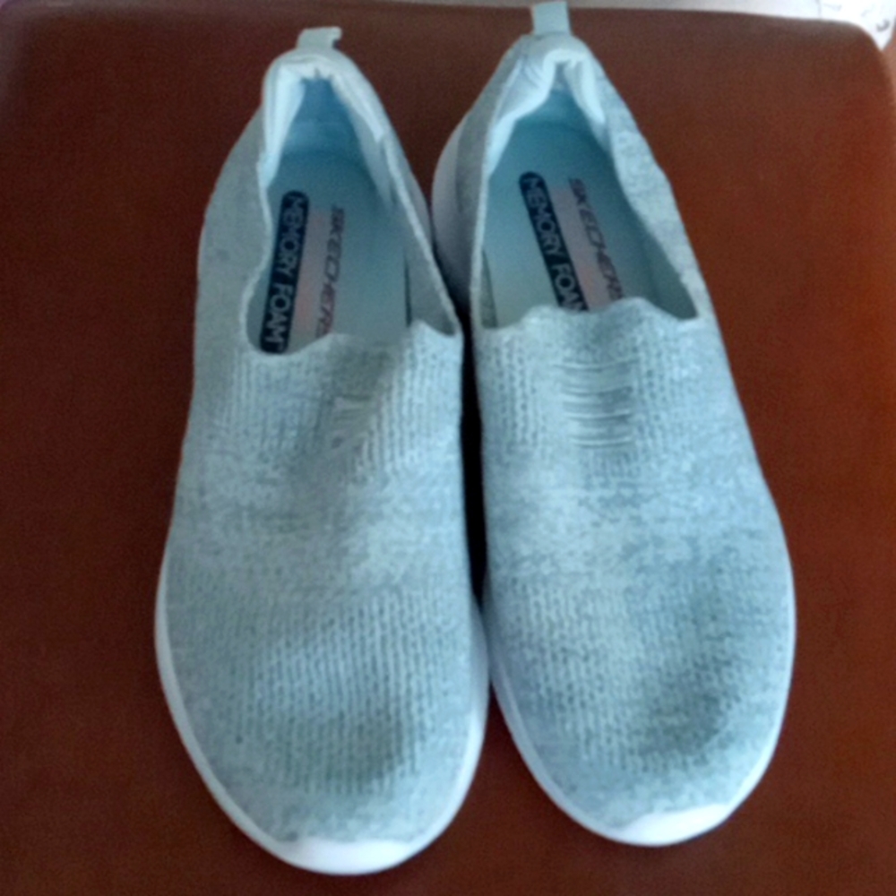 Teal Skechers Air-Cooling Memory Foam 9.5 Womens